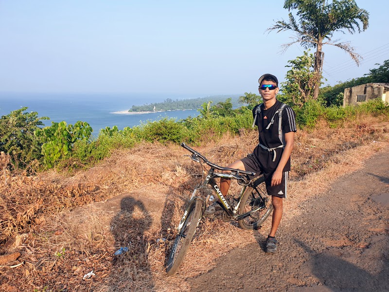 Cycling to Bhogave Beach and Trek to Nivti Fort